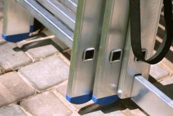 We unfold the 3-section ladder in the desired position